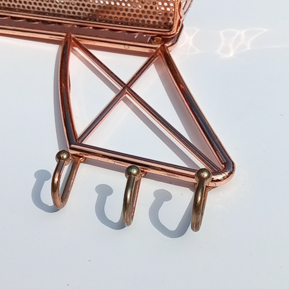 Jewelry Eiffel Tower Holder - Picture 8 of 16